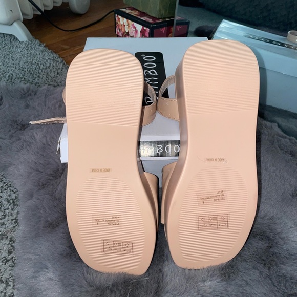 Fashion Nova Platform Wedges, NWT - women’s size 8 - Picture 2 of 5